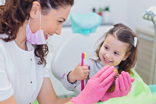 Best Emergency Dental Care  in Cloverleaf, TX